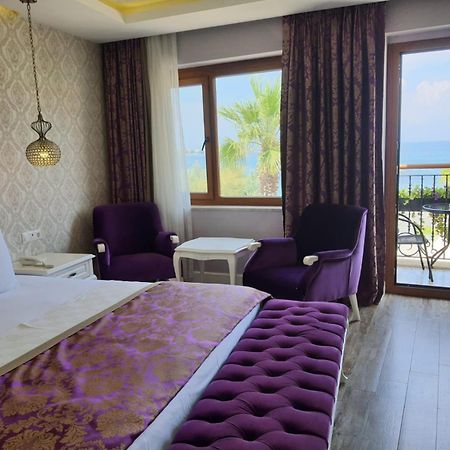 Yenifoca Focamor Otel מראה חיצוני תמונה