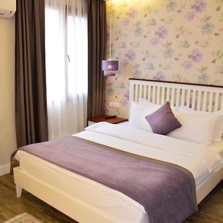 Yenifoca Focamor Otel מראה חיצוני תמונה